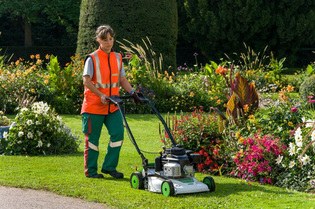 badminton Zuidoost aardbeving Welke krachtbron is het meest geschikt voor een grasmaaier? | Etesia