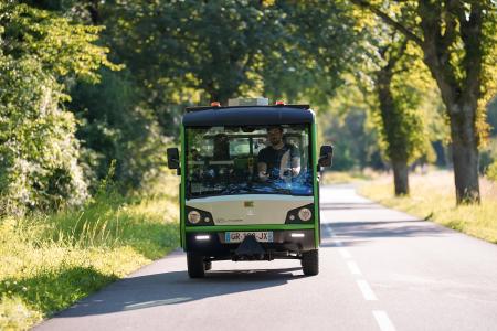 Etesia | Grasmaaiers, Ruwterreinmaaiers en Zitmaaiers